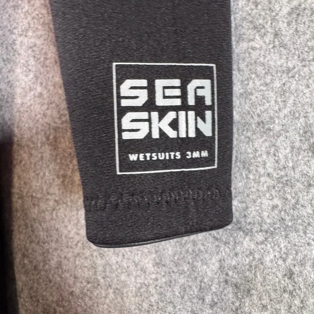 Seaskin Wetsuit Kids Size 10 3mm Full Body Surfing Diving Athletic Black Red